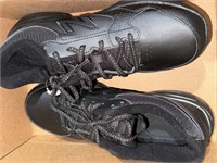 New Balance women walking shoes-US 10.5- black