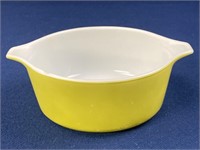 Pyrex Verde 472 Casserole, has a chip on the