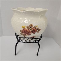 Ceramic flower pot with stand