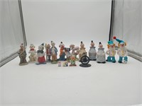 China Clown Bells & Figures 15PCS