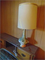 QUARTITE TABLE LAMP
