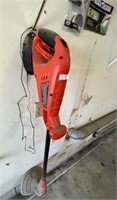 Black & Decker Cordless Weedeater with Charger