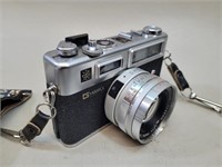 1975 Yashica 35 Rangefinder 35mm camera