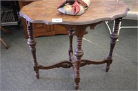 ANTIQUE WOOD TABLE