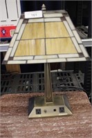 STAINED GLASS TABLE LAMP