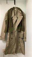 Military overcoat size 38 regular. Comes with