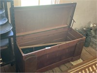 CEDAR CHEST