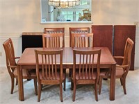 Thomasville Dining Table, 6 Chairs, 2 Leaves