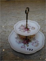 Porcelain Cake Server