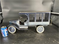INCREDIBLY RARE BUDDY L SCREEN SIDE FORD MODEL T