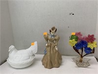 Chicken in a Nest, Figurine, Glass Flowers