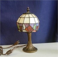 Boudoir Table Lamp stained glass shade