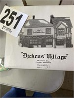 Dickens Village "Old Curiosity Shop"(Garage)