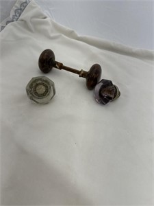 Bag of Porcelain & Glass Doorknobs