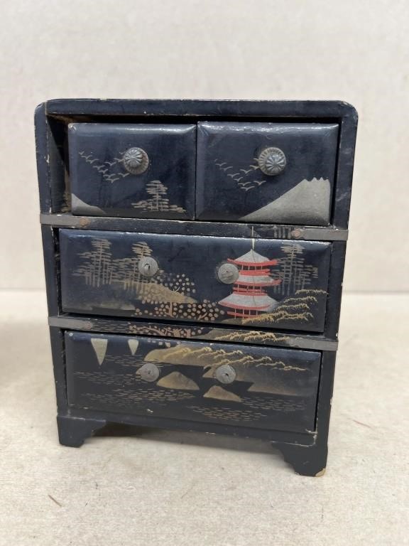 Vintage oriental jewelry box