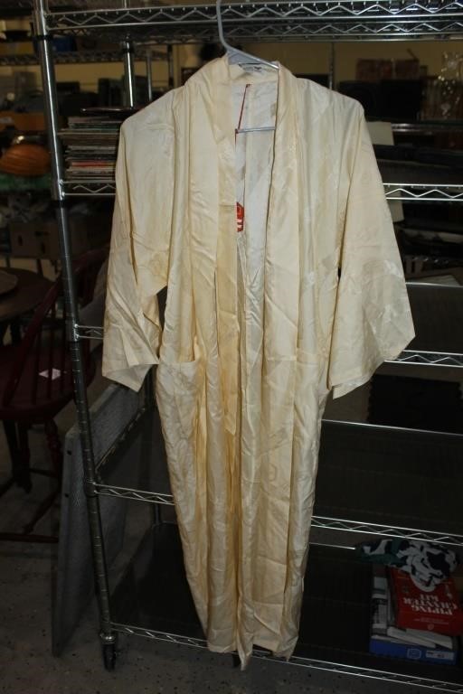 Dun Huang Robe Size Small