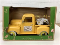 Sam's Club Pre-Lit Vintage Truck Yellow