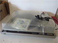 VINTAGE JVC RECORD PLAYER-AS FOUND