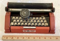 VINTAGE TOM THUMB TYPEWRITER