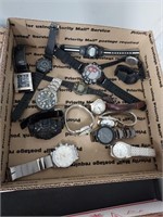 LARGE LOT OF MEN'S WATCHES