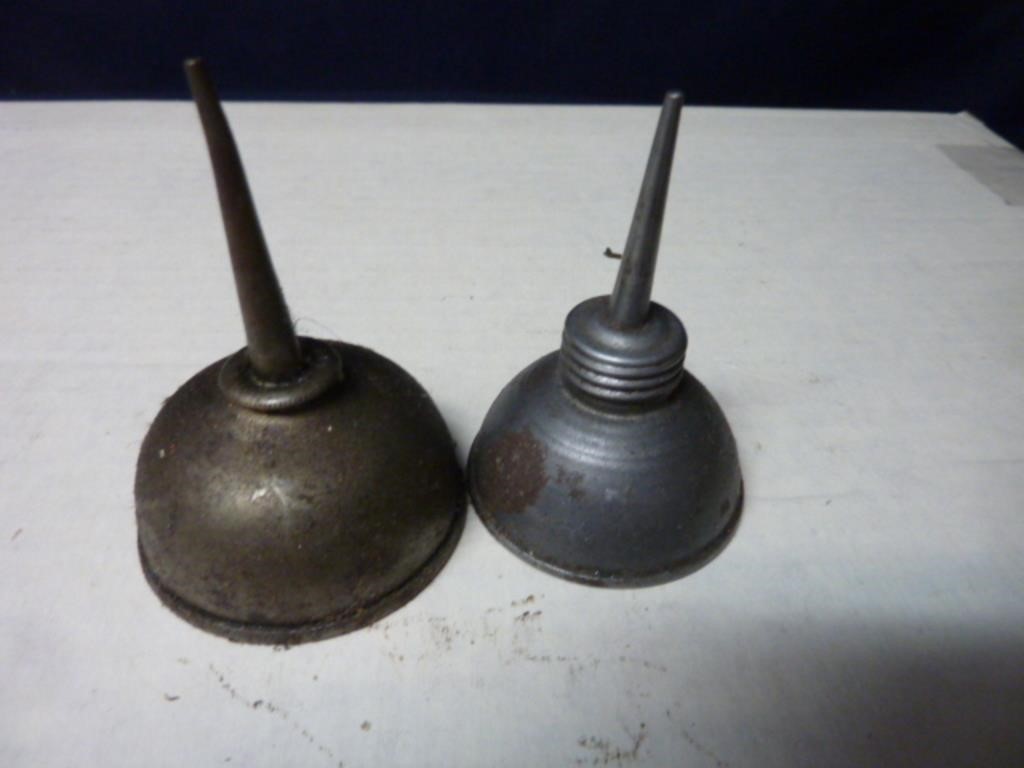 PAIR OF SMALL VINTAGE OIL CANS