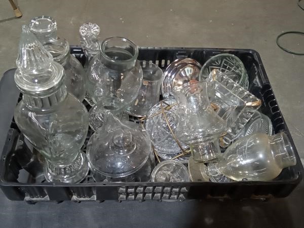 Miscellaneous glass Box Lot