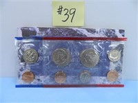 (2) 1997 U.S. Mint UNC Coin D/P Sets