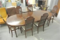 Deluxe Wooden Dining Room Table & Chairs