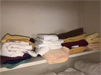 Bath Towels (Top Shelf)