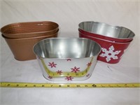 (5) Metal Oval Buckets w/Liners 8"L x 4"H