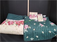 Primor Casa Queen Floral Reversible Comforter Set