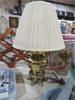 ASIAN GINGER JAR BRASS LAMP WITH SHADE
