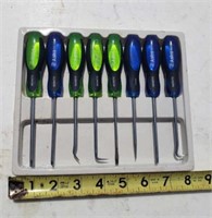 Magnetic screwdriver set
