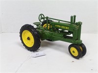 Metal vintage John Deere tractor toy