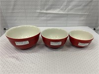 Hall’s Kitchenware Red Mixing Bowls, 6 in.