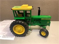 JD 4620 cab tractor 1/16