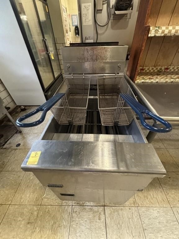 Stainless Pitco Commercail Fryer 35x20x36