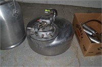 Stainless Milking Can & Udder Cups