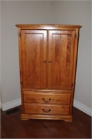 Wooden Dresser.Cabinet 21x14.5x61H