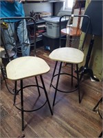 Vtg. Metal Swival Bar Stools