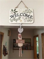 Welcome & more wall decor