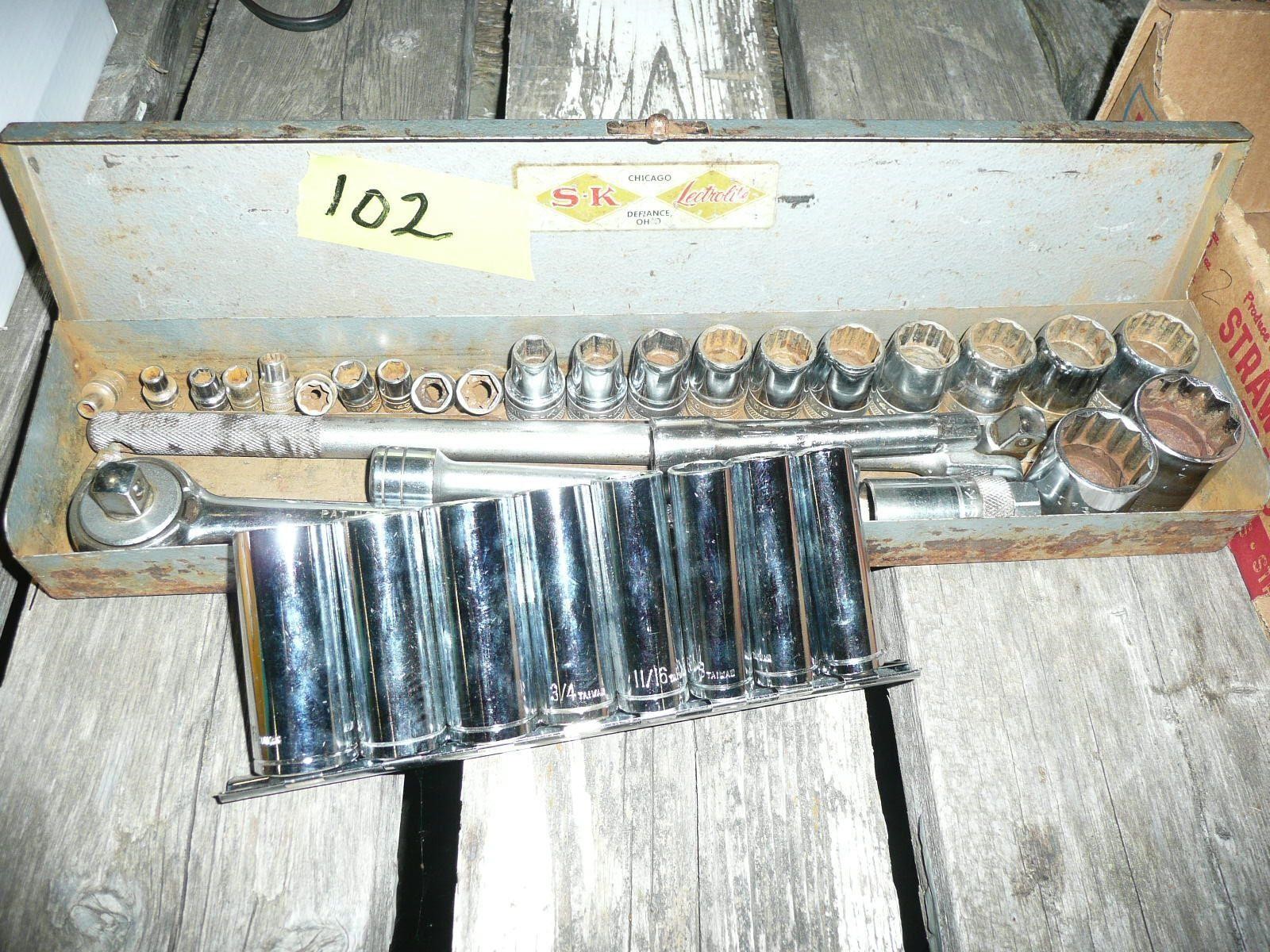 Sets of !/2 Inch Sockets