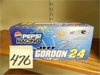 1/24 Action NASCAR #24 Jeff Gordon DuPont Pepsi -