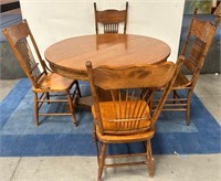 11 - OAK DINING TABLE W/ 4 CHAIRS