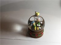 Hallmark Peanuts Snowglobe