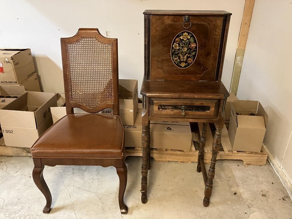 VTG Vanity Make-up Table w/Chair