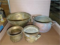 Vintage brass & copper bowls, pots, etc