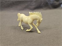 1.5"X3" IVORY -PRE BAN- HORSE WITHOUT STAND