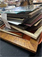 LOT OF ASSORTED PICTURE FRAMES