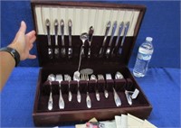 nice nobility plated flatware set in case - 8 pl.